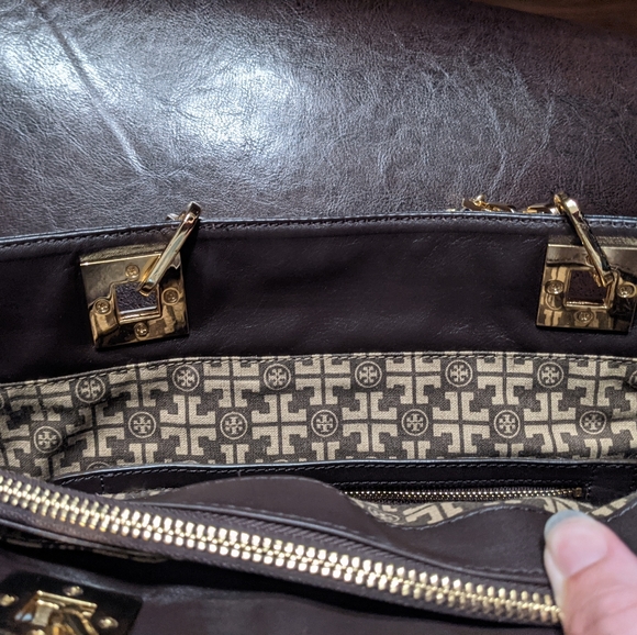 HTF Tory Burch Chain Leather Tote Authentic! SALE - Picture 5 of 13